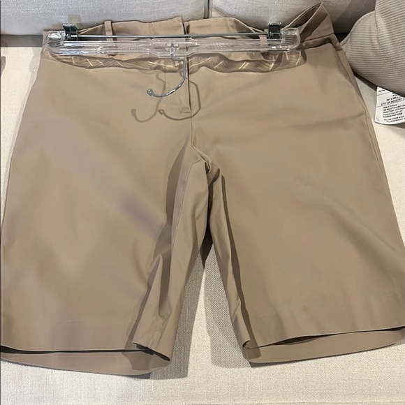 Talbot’s Women's Tan Bermuda Shorts size 8 - Picture 6 of 11